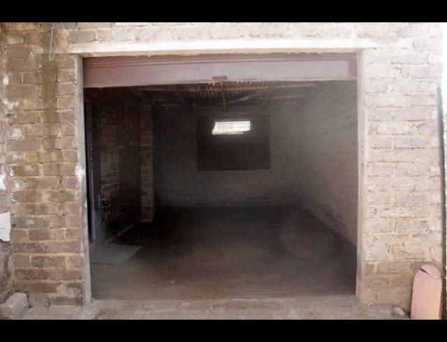 2 BEDROOM HOUSE FOR SALE IN ORANGE FARM